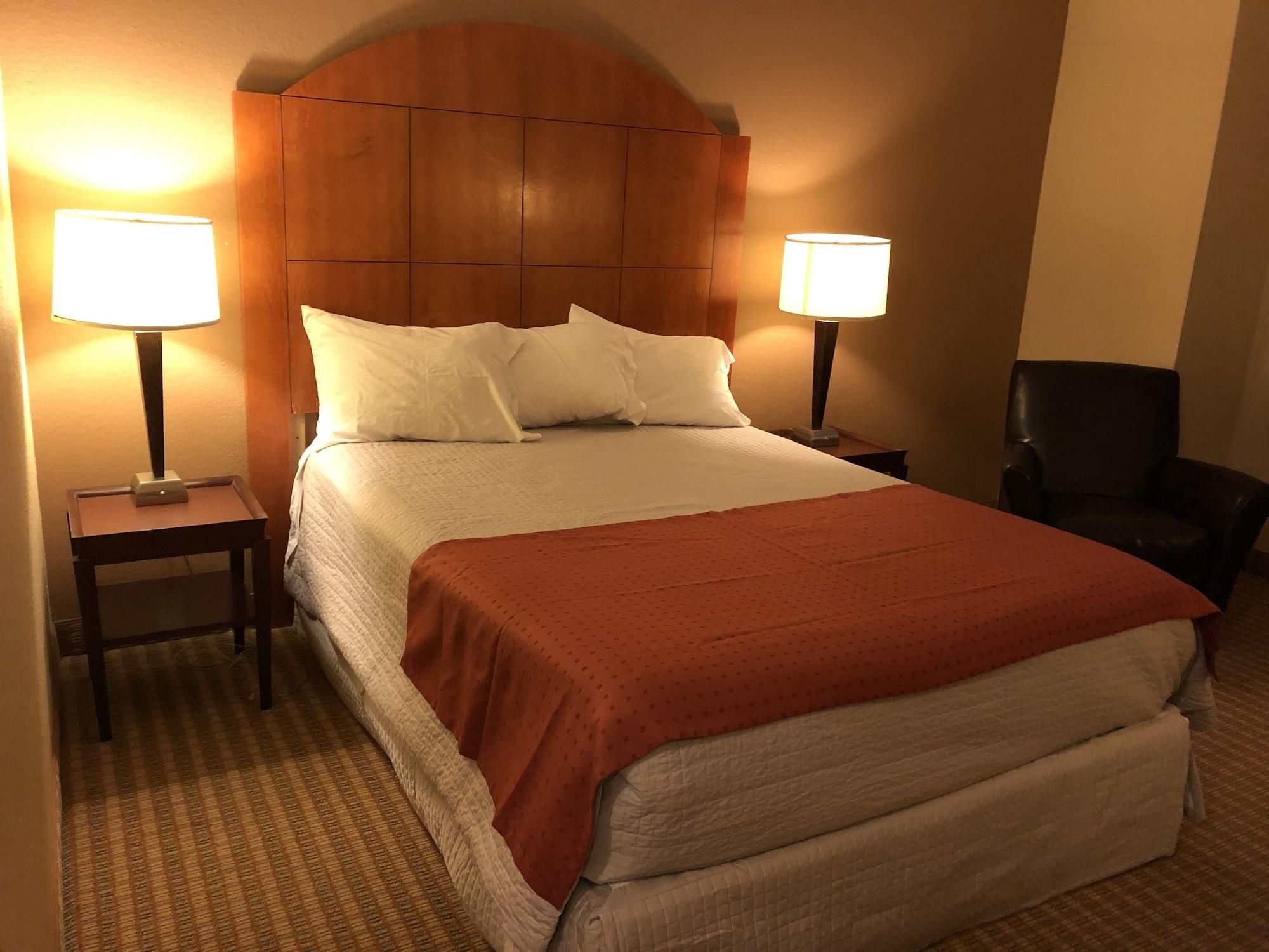 Best Value Inn & Suites Parry Sound Exterior photo
