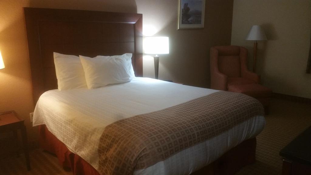 Best Value Inn & Suites Parry Sound Exterior photo