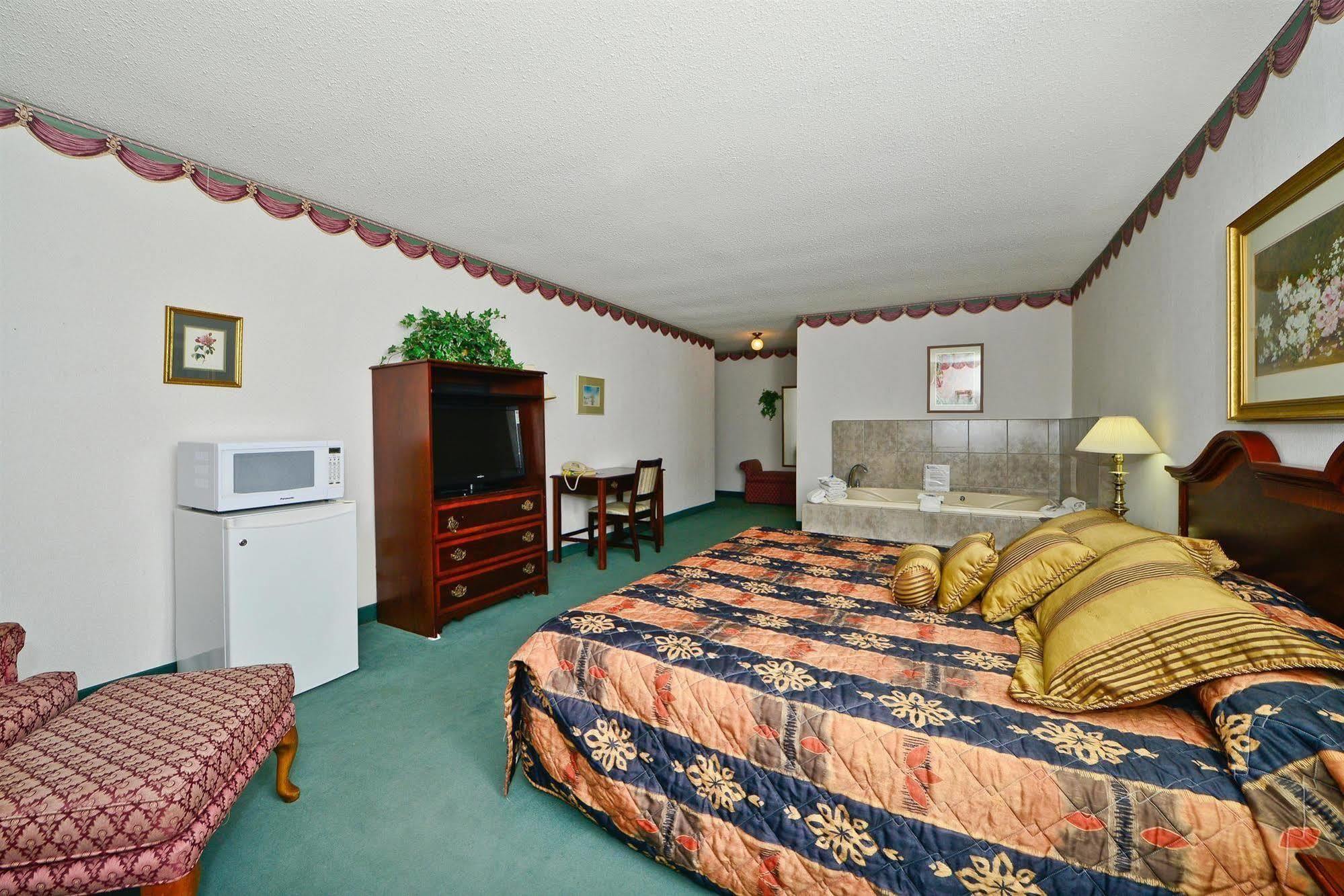 Best Value Inn & Suites Parry Sound Exterior photo